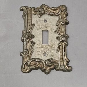 Ornate Rococo-Style Single Toggle Switch Plate in Gold ~ Edmar